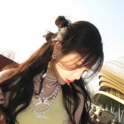 历尽沧桑一美人